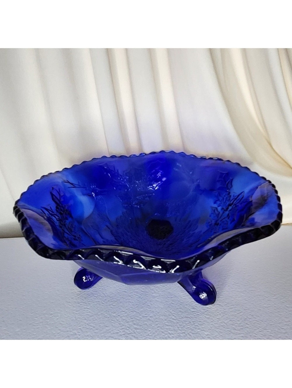 Fenton Cobalt Blue Holiday Stag Tri-Footed Bowl